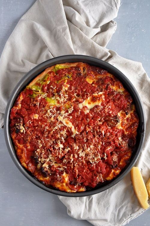 Chicago's deep-dish pizza