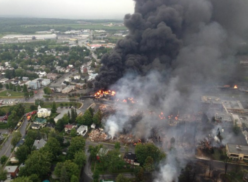 Bakken crude oil train derailment and ensuing destruction in Lac Magantic, Quebec 2013 - Wikipedia