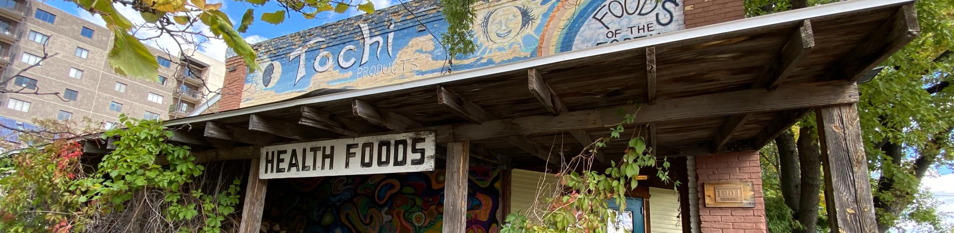 Lots of Specialty Food Stores for Good Holiday Eating