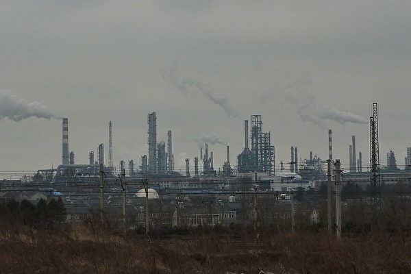China's chemical factory scene - photo provided by media outlet People's Network